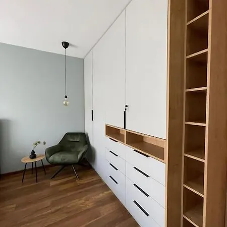 Minimalist 5 Apartman Brassó