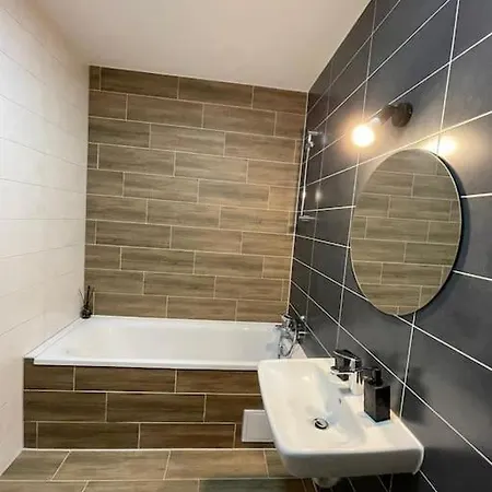 Minimalist 5 Apartament *
